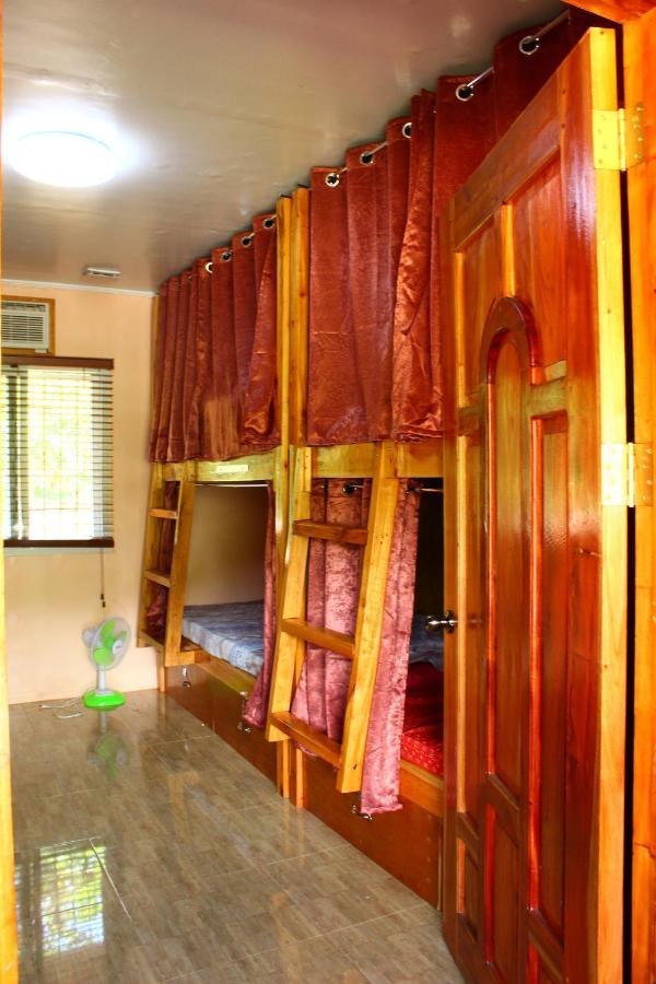 B&R Hostel Nagtabon Bacungan エクステリア 写真