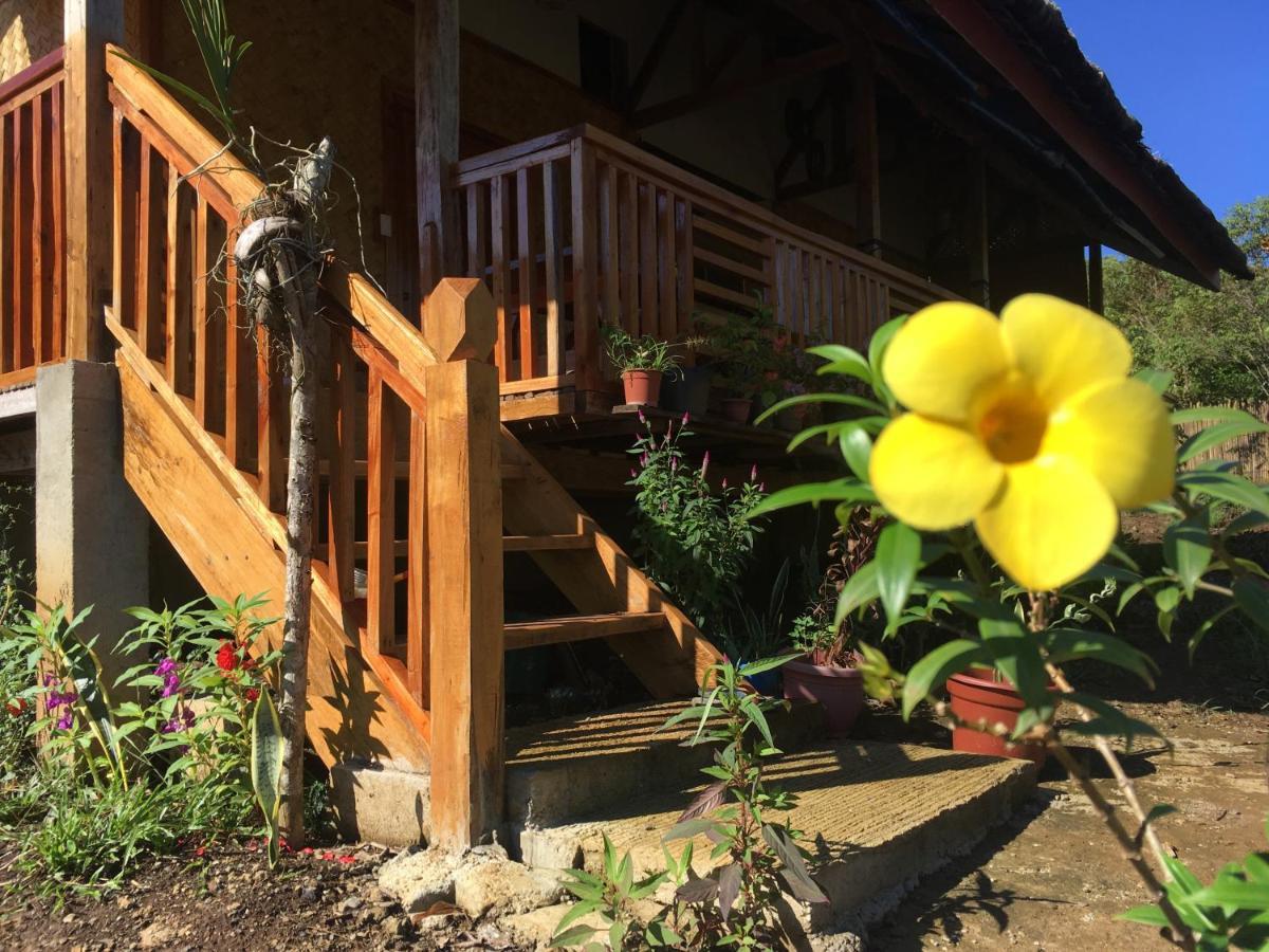 B&R Hostel Nagtabon Bacungan エクステリア 写真