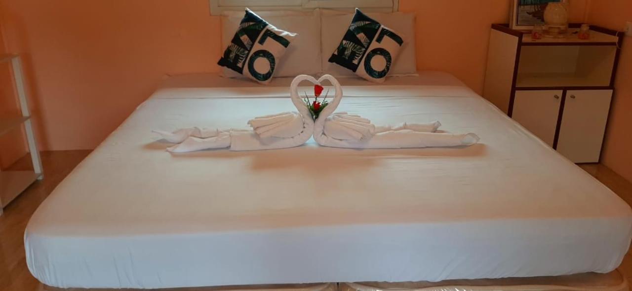 B&R Hostel Nagtabon Bacungan エクステリア 写真